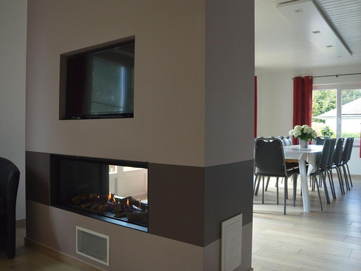 Charming House With Sauna And Many Other Amenities マルメディ エクステリア 写真