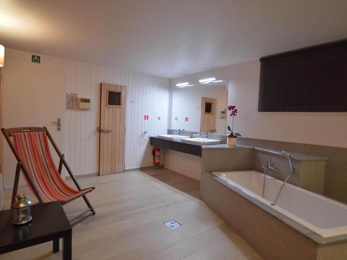 Charming House With Sauna And Many Other Amenities マルメディ エクステリア 写真