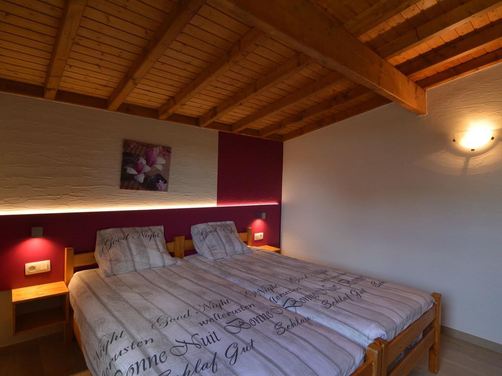 Charming House With Sauna And Many Other Amenities マルメディ エクステリア 写真